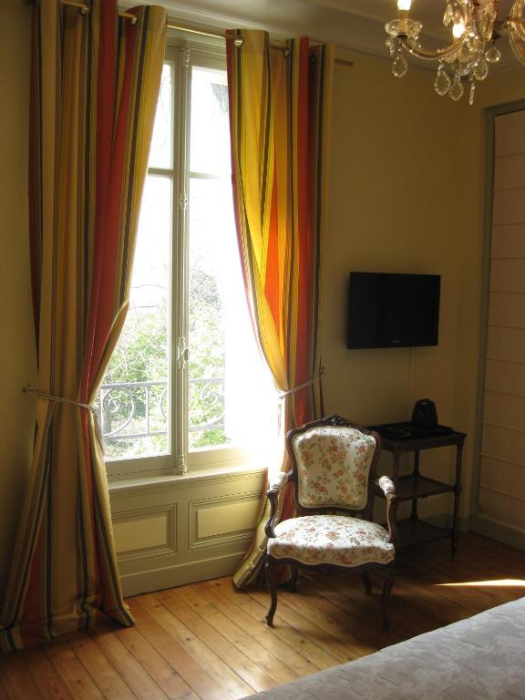 Chateau De Launay Mery-Corbon Room photo