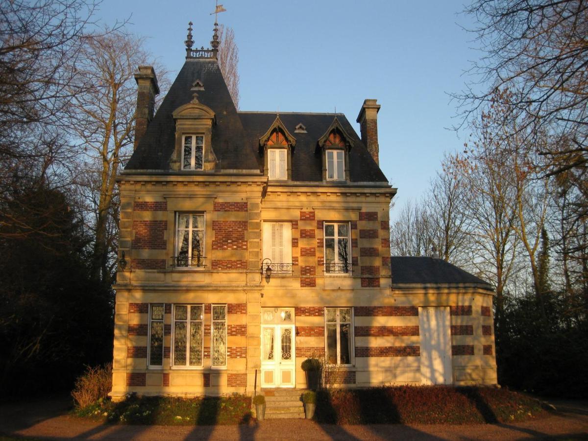 Chateau De Launay Mery-Corbon Exterior photo